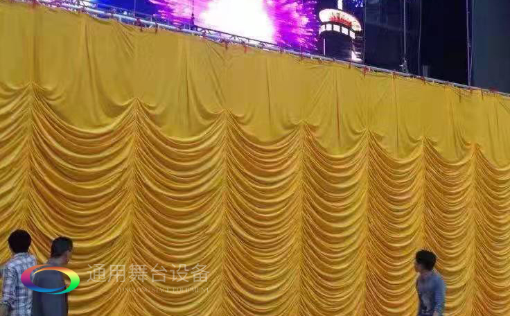 箱形\平行\(zhòng)刀形\捏形\按扣軌道等舞臺(tái)阻燃幕布褶皺類型概述介紹（附圖）