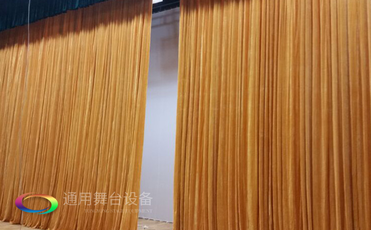 通用舞臺專業性、全方位優勢！業務涉及舞臺機械、阻燃幕布、專業燈光系統、專業音響系統
