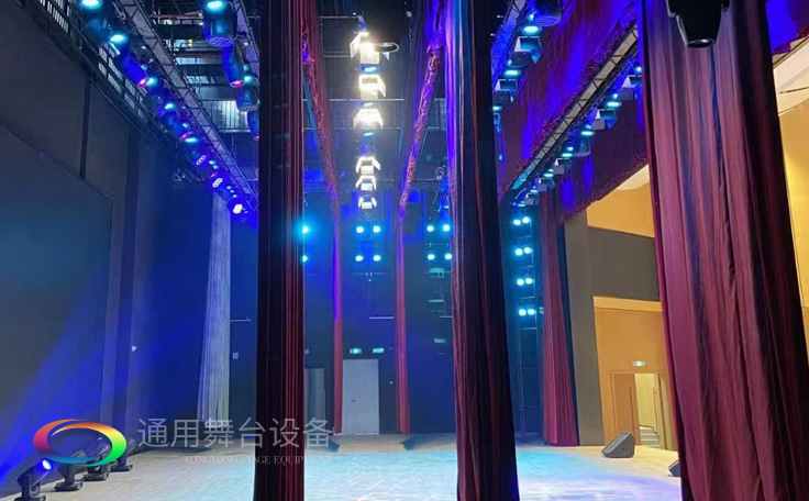 專業●專注●專心 供應舞臺機械、舞臺阻燃幕布、舞臺燈光影響等相關產品，用心服務顧客！